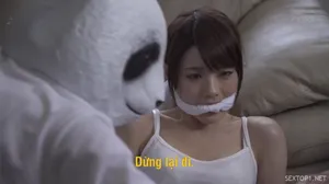 Chuyến công tác phải ở chung với với nữ trưởng phòng xinh đẹp và cô đơn